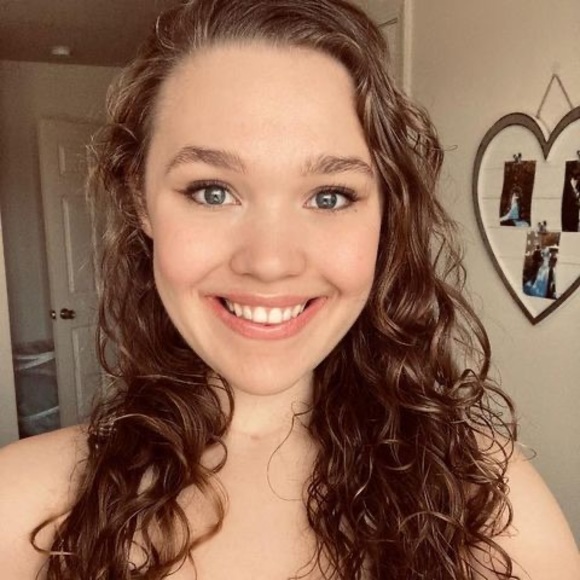 Meet your Posher, Hope - Picture 1 of 1